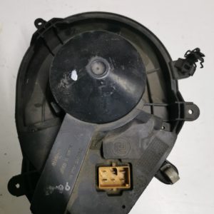 Fűtőmotor VW-AUDI  8d1620021