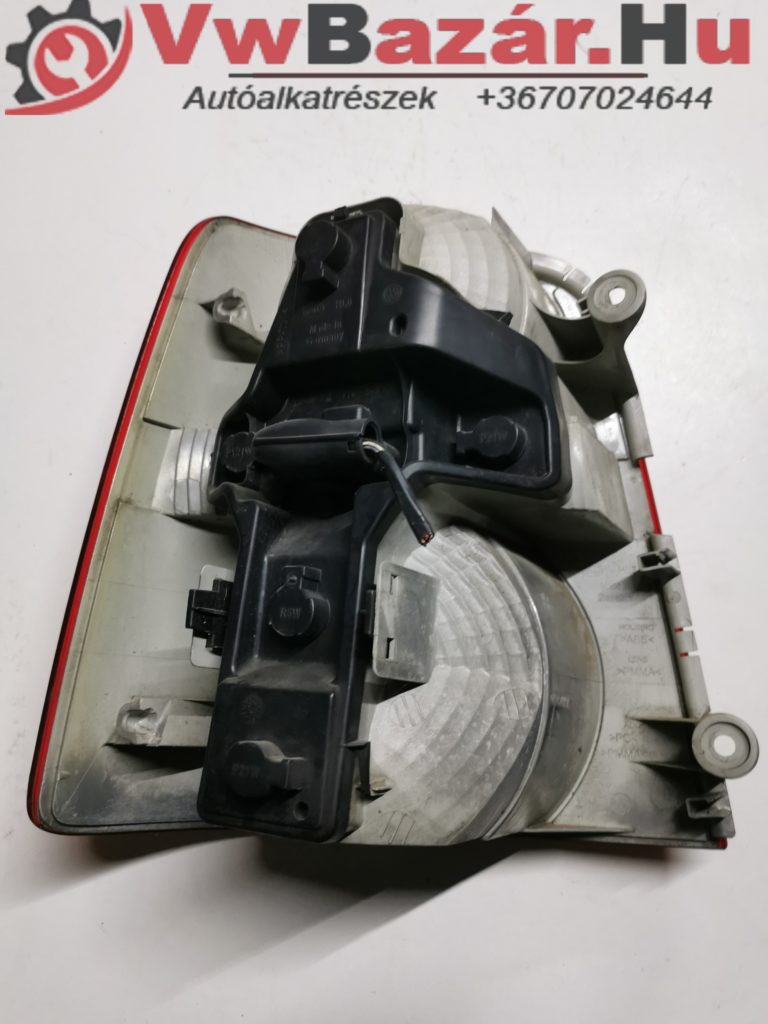 Hátsó lámpa VW TOURAN jobb