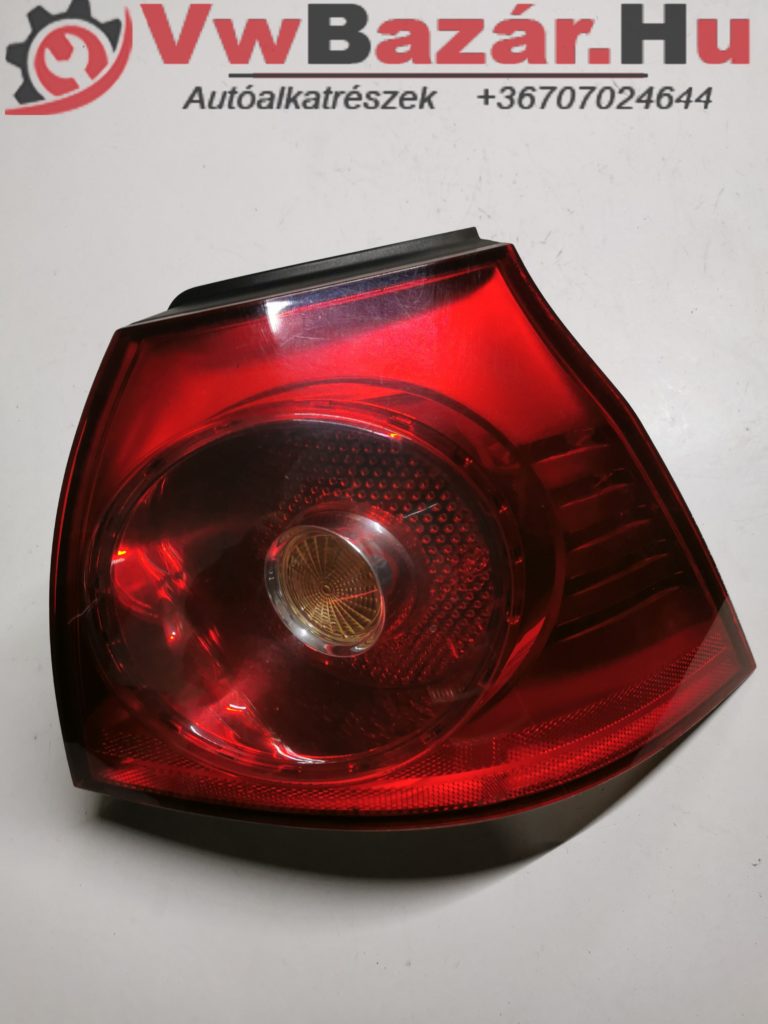 Hátsó lámpa VW GOLF V jobb