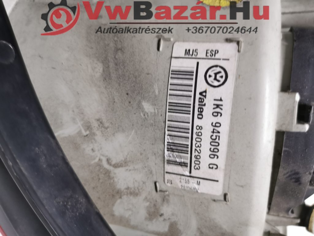 Hátsó lámpa VW GOLF V jobb