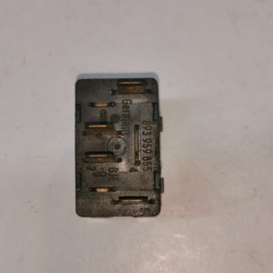 Ablakemelő kapcsoló AUDI 80 855