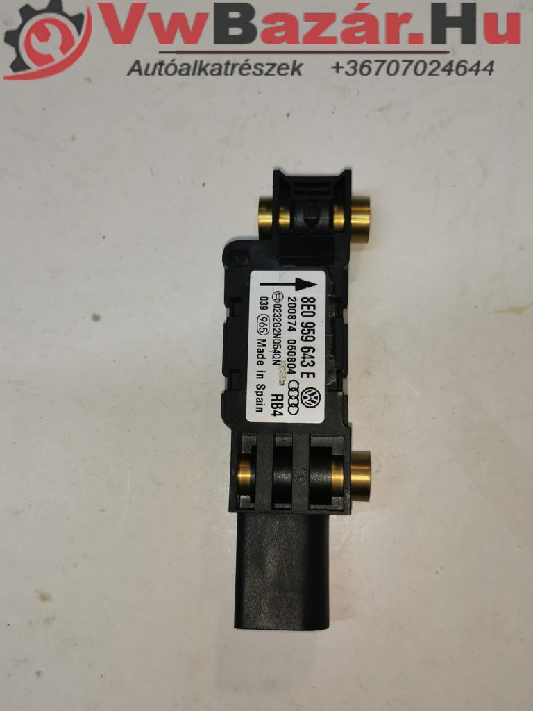IMG_20220118_122810 Ütközés érzékelő AUDI A4 B6 8e0 959 643e