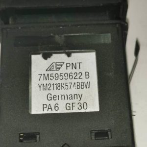 Első szélvédőfűtés kapcsoló FORD GALAXY II 622b