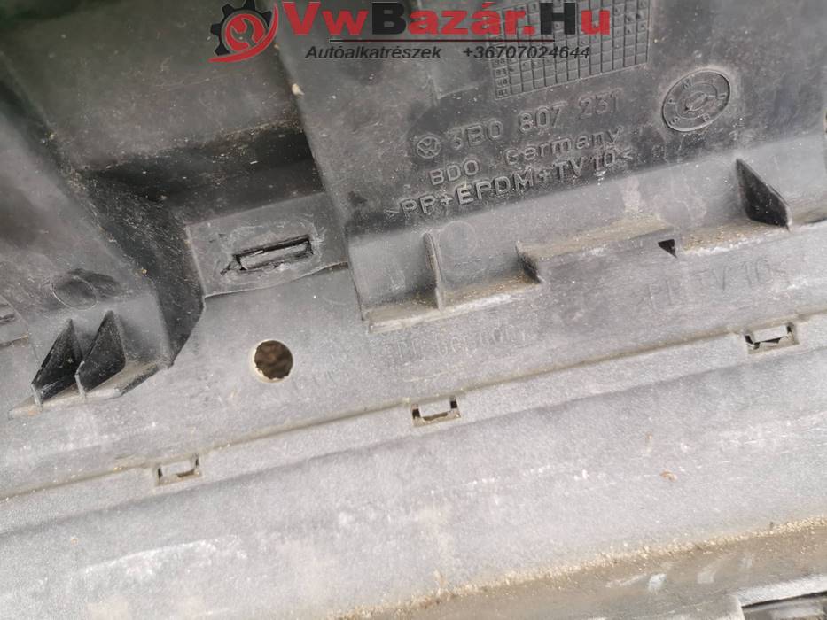 Első lökhárító VW PASSAT B5 vajszínű