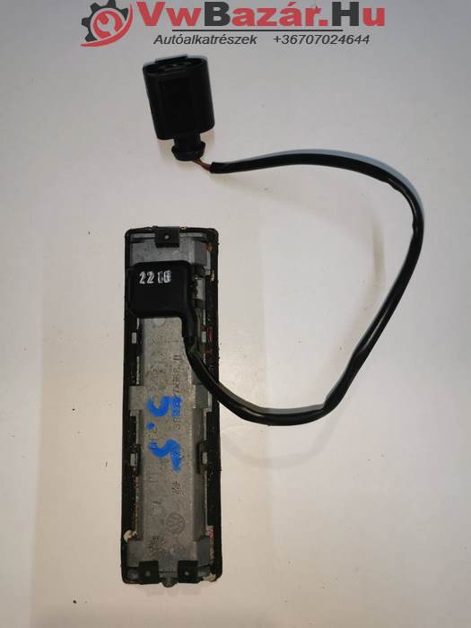 Csomagtérajtó nyitógomb VW Passat B5.5 kombi