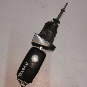 Ajtózárbetét VW TOURAN bal 1