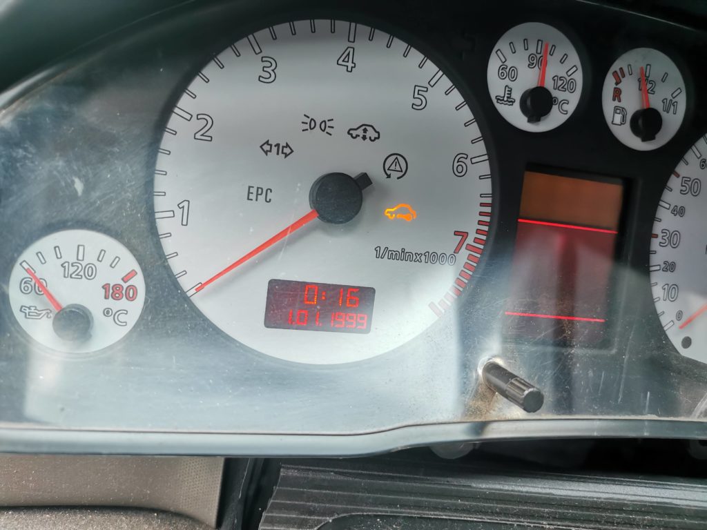 Kilométeróra AUDI A4 B5 Fehér számlapos