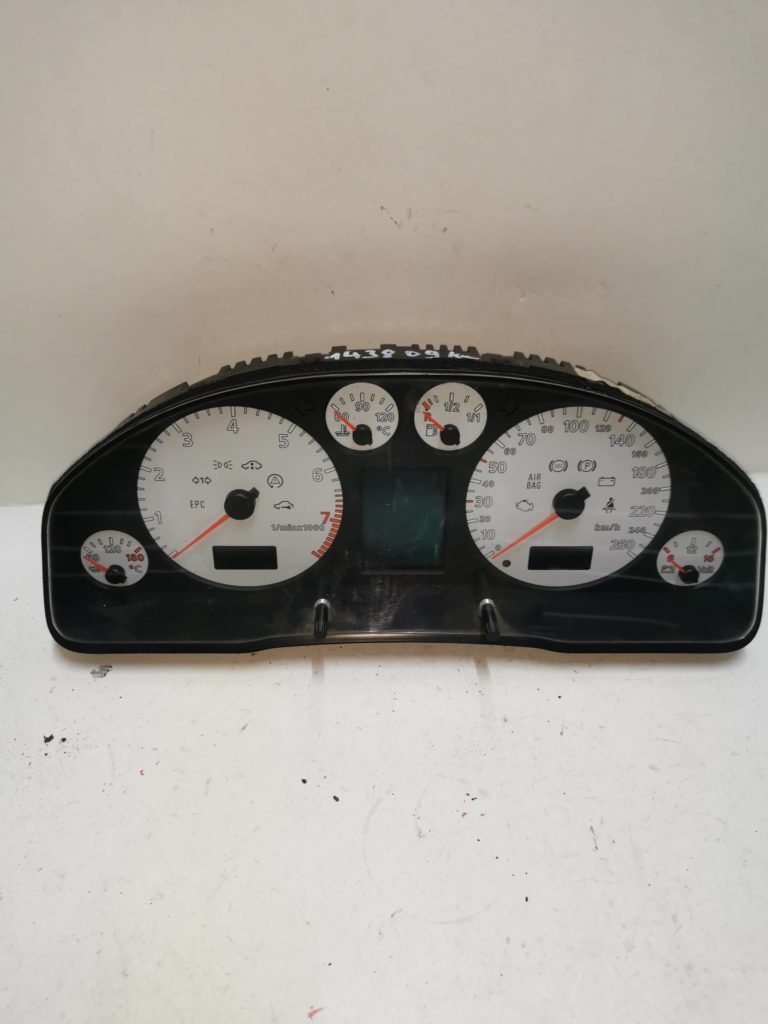 Kilométeróra AUDI A4 B5 Fehér számlapos