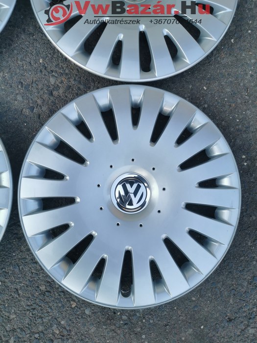 IMG_20230718_182547 Dísztátcsa 16″ PASSAT B6 3C Újszerű 3c0 601 147d