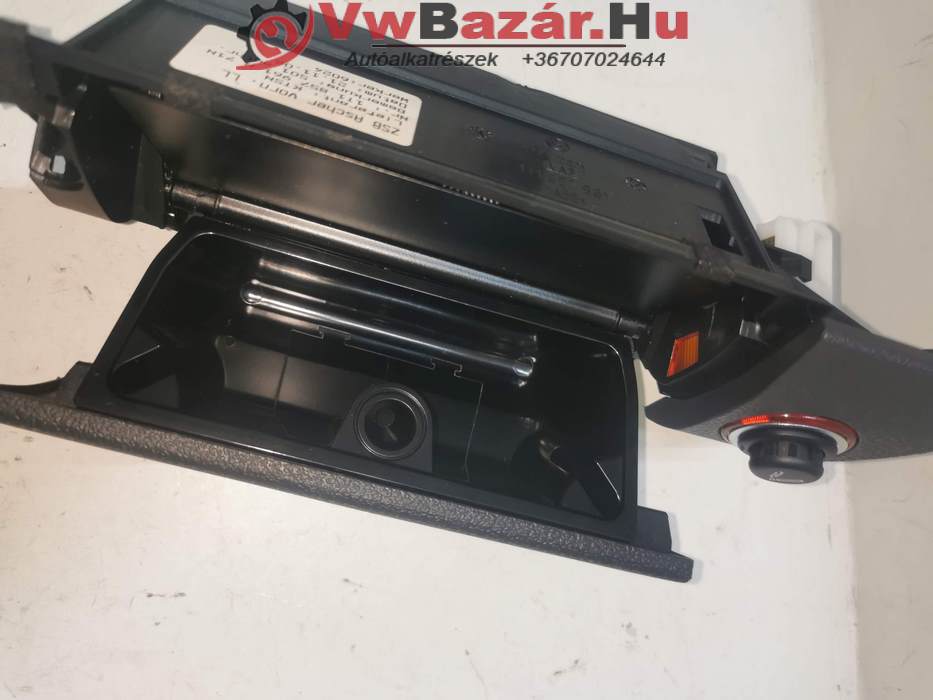 IMG_20230802_162415 Hamutartó VW TOURAN új 1t1857961h