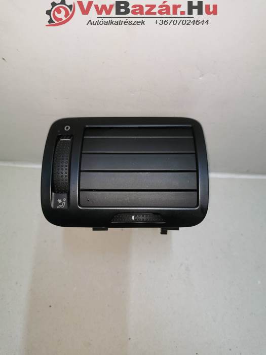 Műszerfal szellőzőrács jobb VW PASSAT B5 3b0819704a