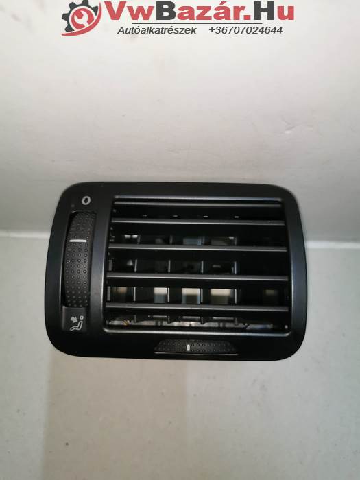 Műszerfal szellőzőrács jobb VW PASSAT B5 3b0819704a
