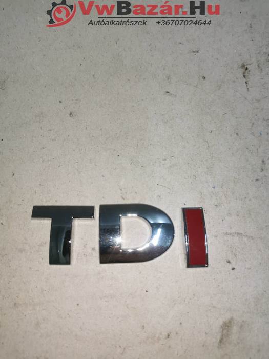TDI Felirat piros i-vel
