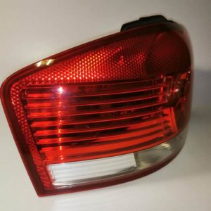 Hátsó lámpa AUDI A3 8P  bal 3ajtós  8p0 945 095