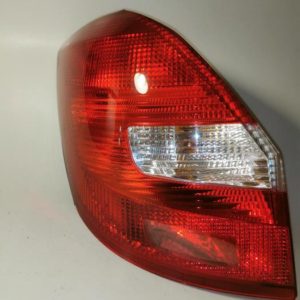 Hátsó lámpa SKODA FABIA II bal 5j6 945 095