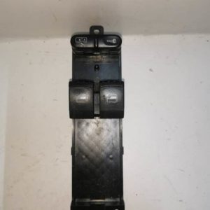 Ablakemelő kapcsoló VW PASSAT B5.5 bal 1j39 598 57 b