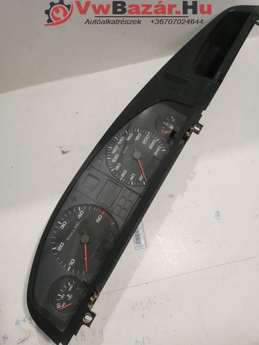 Kilométeróra AUDI A6 C4 2,5 TDI 4a1919033es