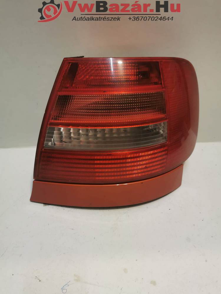 Hátsó lámpa AUDI A4 B5 Facelift jobb limuzin 8d9945096g