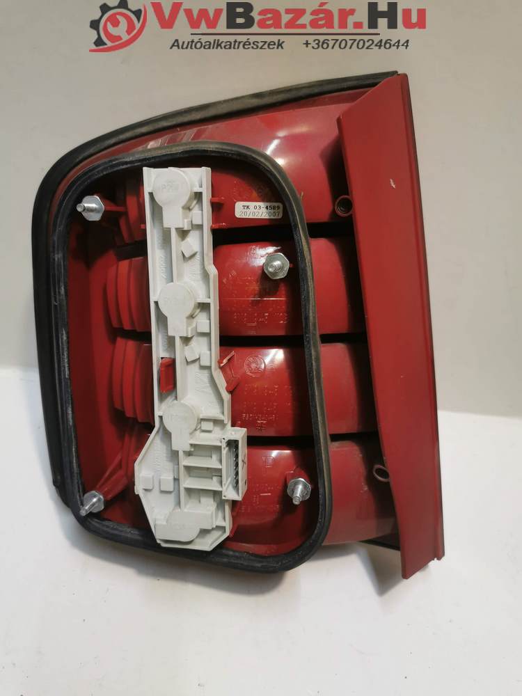 Hátsó lámpa jobb SKODA FABIA I KOMBI Facelift 6y9 945 112 b