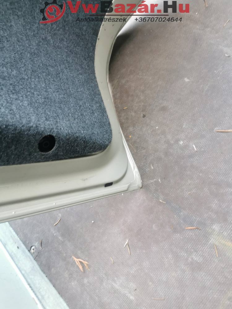 Csomagtérajtó AUDI A4 B6 KOMPLETT