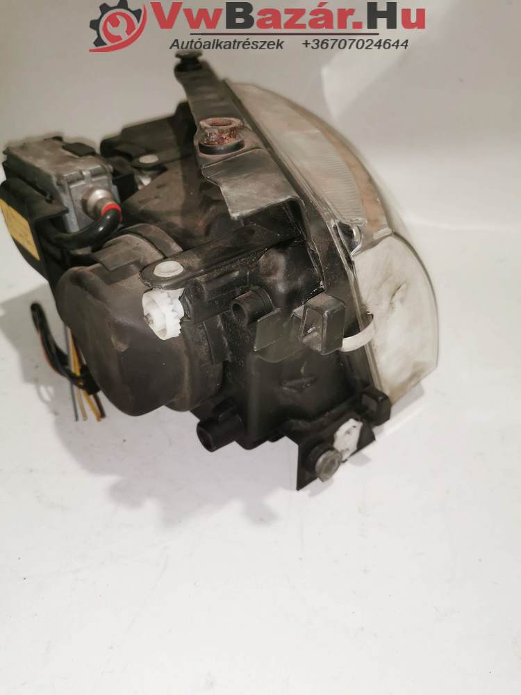 Első fényszóró xenon, VW PASSAT B5 jobb