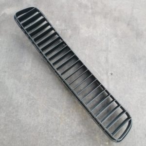 Műanyag betét első lökhárítóba SKODA FABIA II 5j0853677