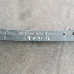 Műanyag betét első lökhárítóba SKODA FABIA II 5j0853677