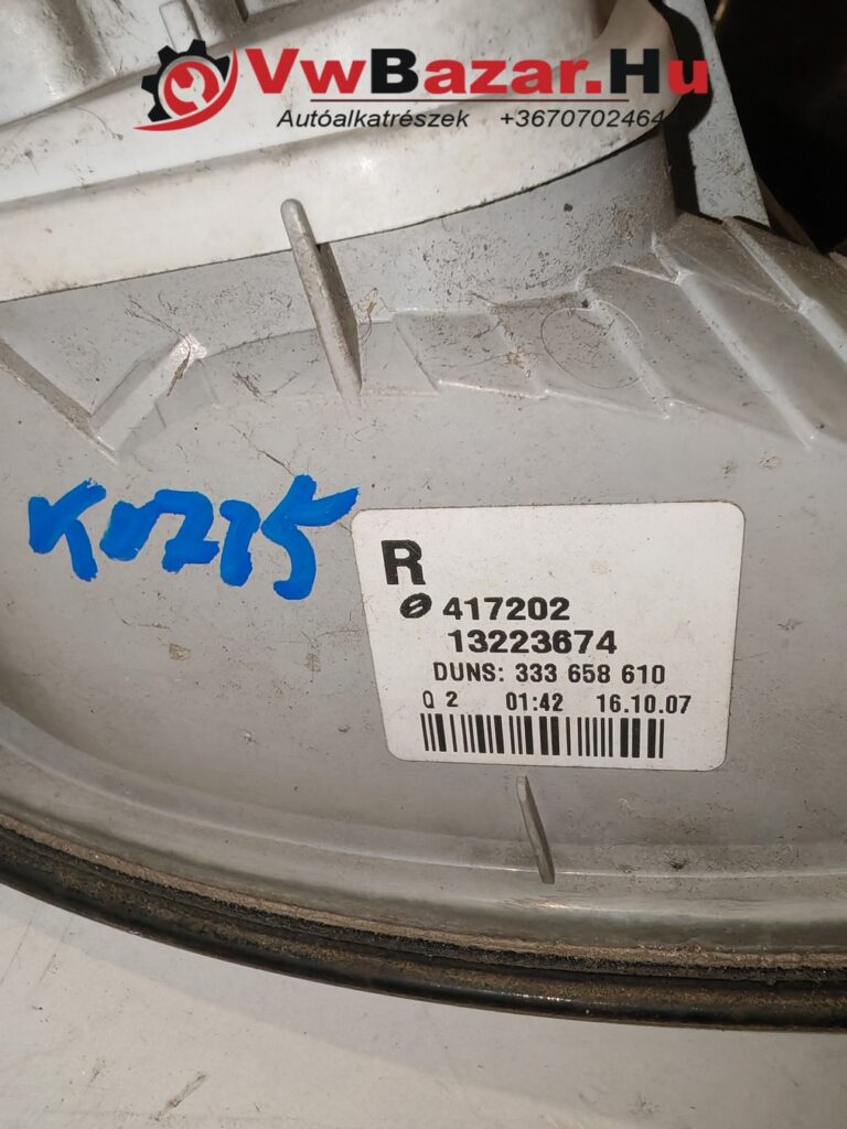 Hátsó lámpa OPEL ASTRA H kombi jobb 13223674
