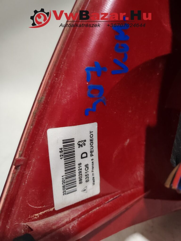 Hátsó lámpa jobb PEUGEOT 307 sw