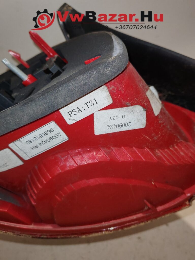 Hátsó lámpa PEUGEOT 206+ jobb 9685618180