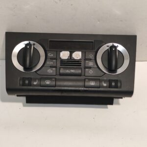 Klimavezérlő AUDI A3 8p  8p0820043n