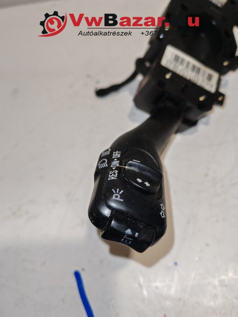 IMG_20250822_114033 Kormánykar, indexkar, tempomatkar AUDI A6 8L0953513J