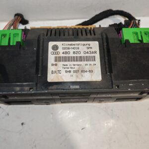 Klimavezérlő AUDI A6 4b0 820 043 ar
