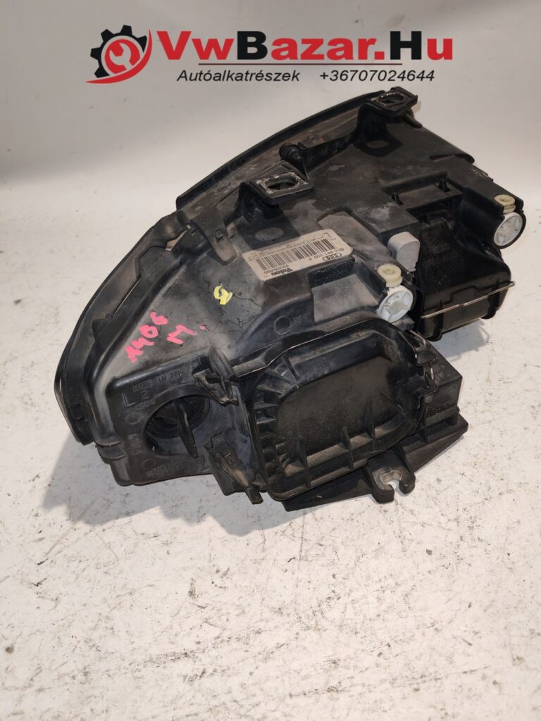 Első fényszóró jobb AUDI A4 B6 8d0941003f