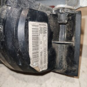 Hátsó lámpa alatti betét jobb OPEL MERIVA A 13196006