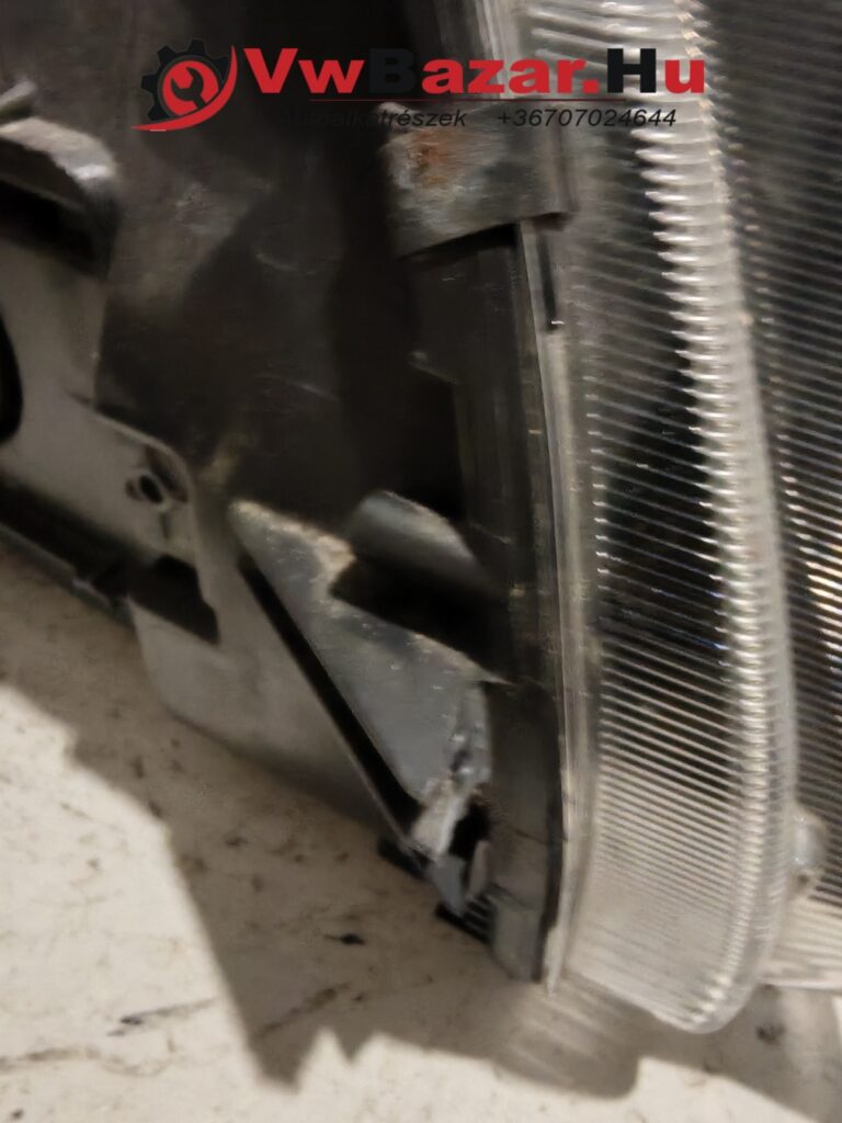 Első fényszóró bal SKODA Octavia III 5e1941015b