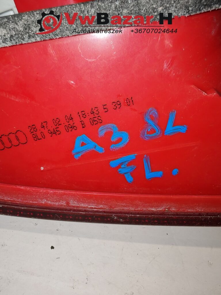 Hátsó lámpa jobb AUDI A3 8L facelift 8L0945096B