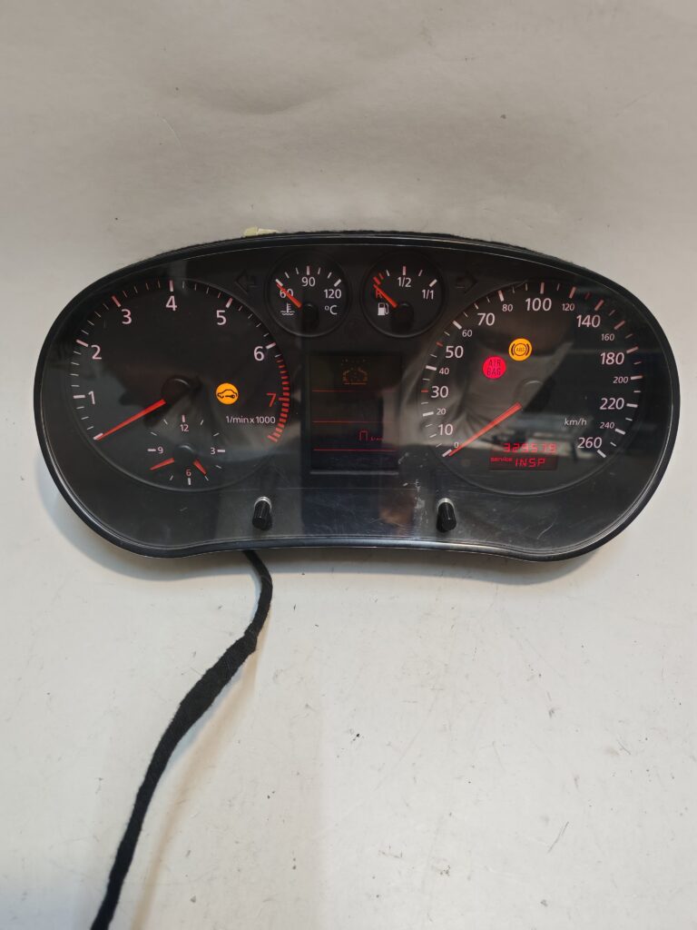 Kilométeróra AUDI A3 8l 8l0919880e