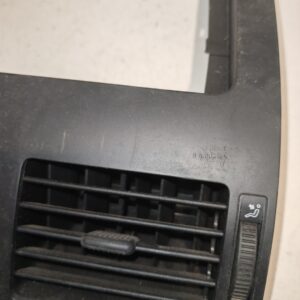 Műszerfal szellőző rács középső VW Touran