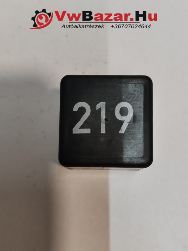 IMG_20251001_110319_edit_618160435009866 Relé 219 (443951253aa)