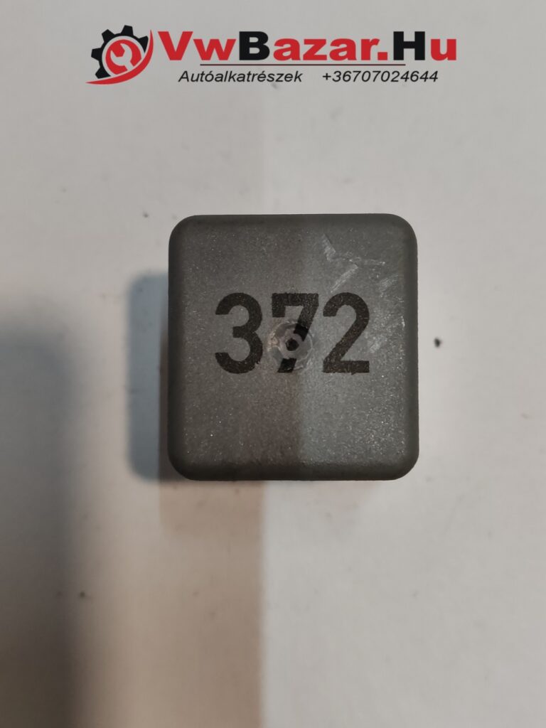 Relé 372 4d0951253