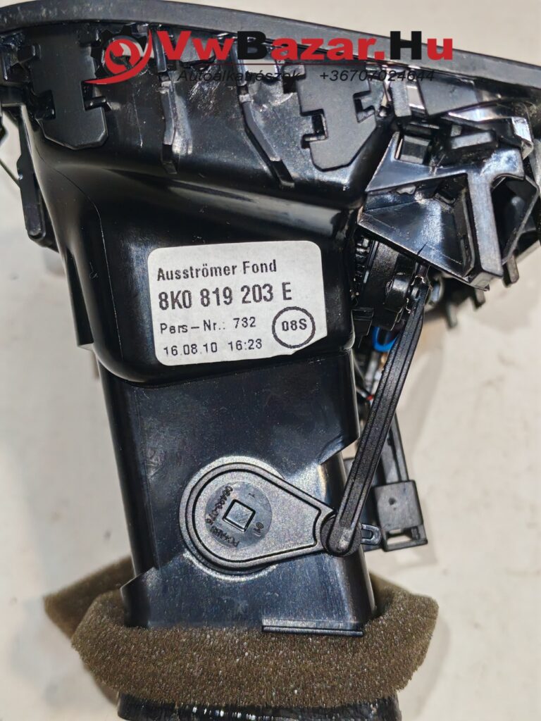 Hátsó szellőzőrács AUDI A4 B8 8k0819203e