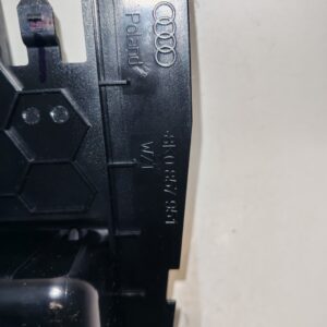 Hamutartó AUDI A4 B8 8k0857951