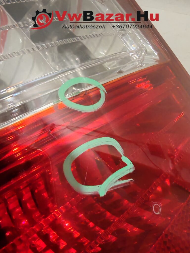 Hátsó lámpa bal HYUNDAI i30 kombi 92401-2R1