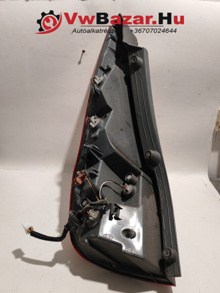 Hátsó lámpa jobb HYUNDAI i30 kombi 92402-2R1