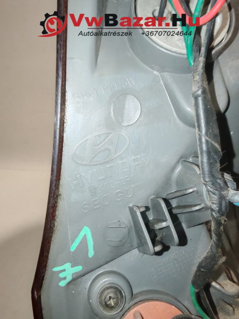 Hátsó lámpa jobb HYUNDAI i30 kombi 92402-2R1