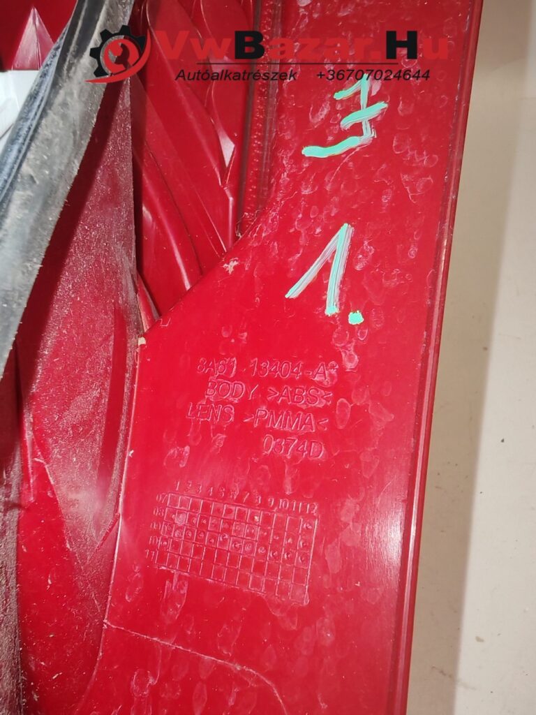 Hátsó lámpa jobb FORD Fiesta 8a61 13404-a