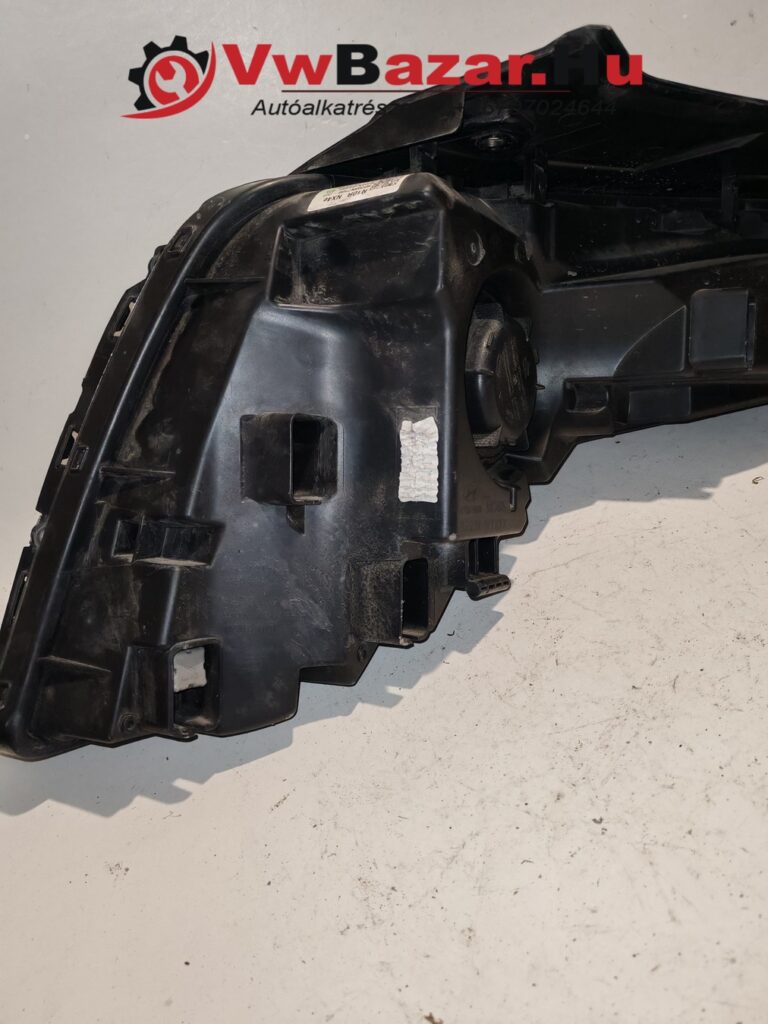 Első fényszóró bal HYUNDAI Tucson 92208n7100