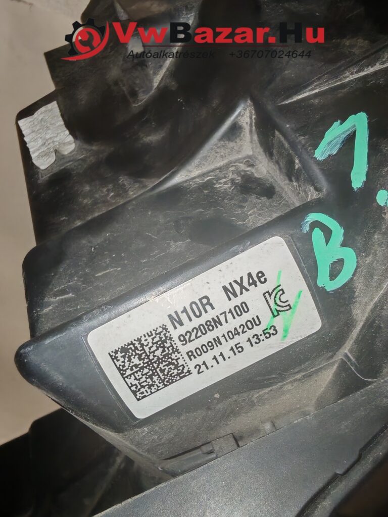 Első fényszóró bal HYUNDAI Tucson 92208n7100