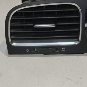 Műszerfal szellőzőrács VW Golf VI 5k0815736d